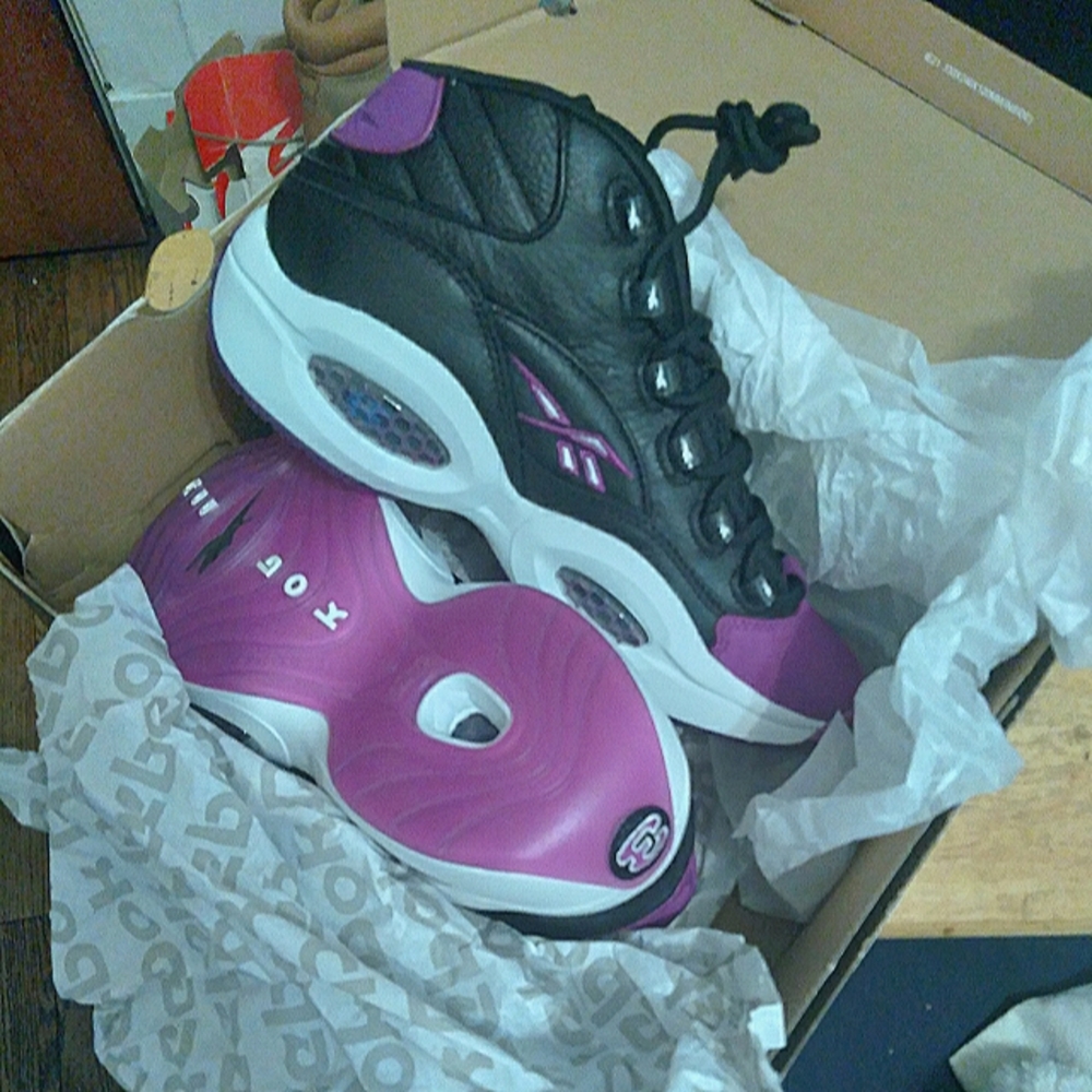 Reebok AI size 9 shoes purple and white - Picture 6 of 8